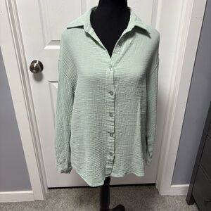 Priv Button Down Top